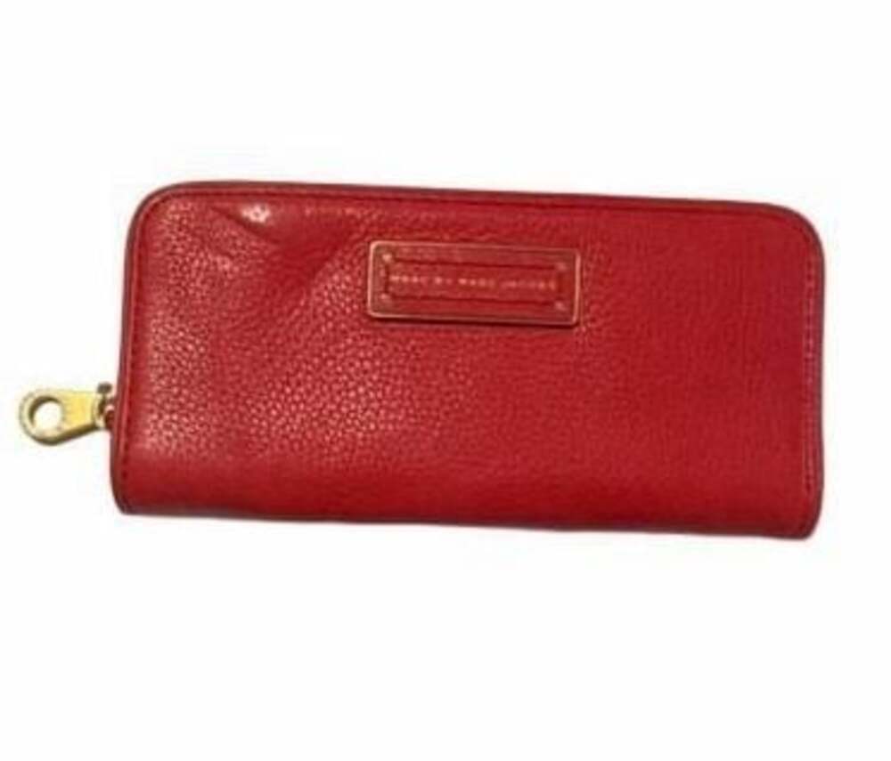 Marc by Marc Jacobs Red Leather Standard Supply Zip Around Wallet